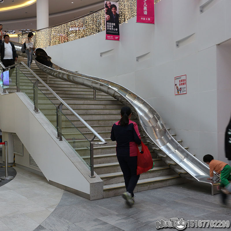 不銹鋼滑梯未來市場發(fā)展會怎樣？